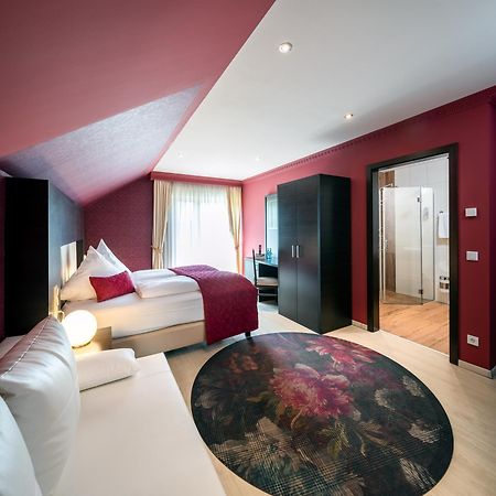 Kristallhotel Fettehenne Leverkusen Luaran gambar