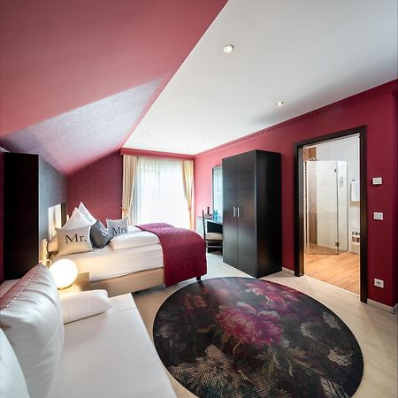 Kristallhotel Fettehenne Leverkusen Luaran gambar