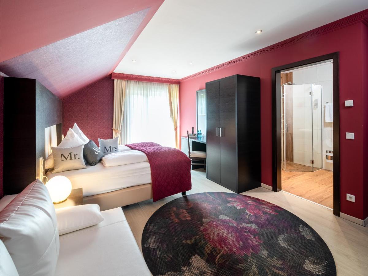 Kristallhotel Fettehenne Leverkusen Luaran gambar